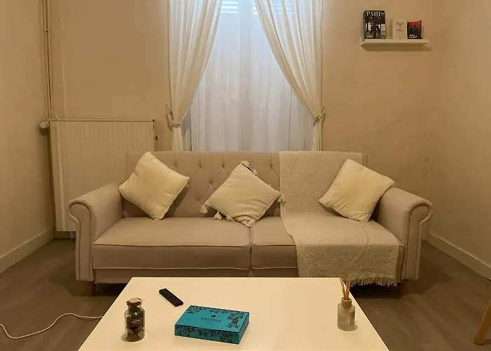 Mozafar Βίλα Λε Μανς